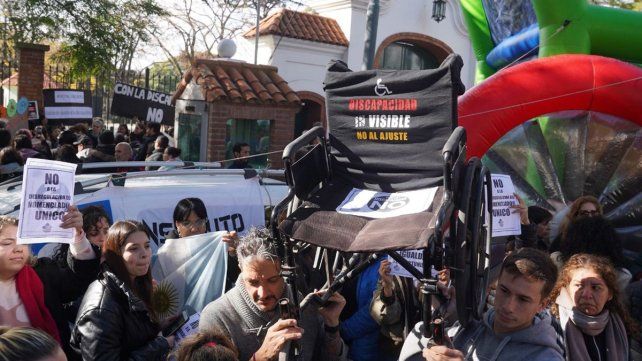 Se estima que la desregulación propuesta por la gestión de Javier Milei afectará a 200.000 personas con discapacidad e impactara en 150.000 puestos de trabajo