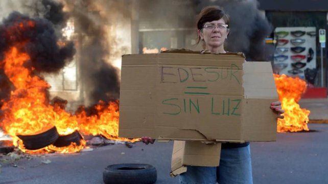 Apagón masivo en la previa de Fin de Año: hubo casi un millón de usuarios sin luz
