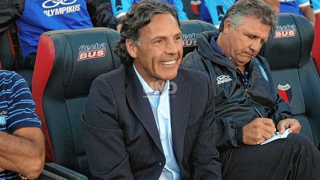 Miguel Russo y su paso por Colón: una etapa que marcó el inicio de un técnico de elite