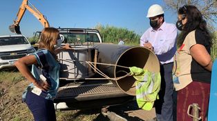 La Municipalidad de Santo Tomé solicita a los vecinos que, hasta la tarde de hoy, se haga un uso responsable del agua potable: únicamente para fines de higiene y consumo, evitando tareas como el riego, llenado de piletas, lavado de autos y veredas.