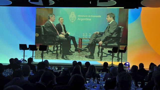 Sergio Massa pidió ceder a la política y a los empresarios