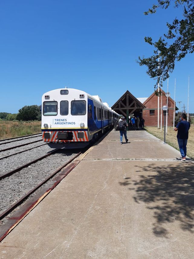 Bienvenidos al tren. Un millón de personas viajaron por ferrocarril por la Argentina durante las vacaciones.