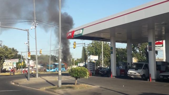Un colectivo se incendió en la zona norte de la ciudad