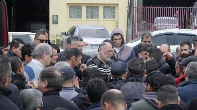 UTA continúa sin levantar el paro de colectivos. El argumento es que aún no recibieron la notificación de la conciliación obligatoria. Se levantaría en las próximas horas