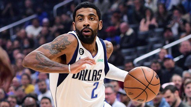 Kyrie Irving firma un contrato de tres años y US$ 126 millones con Dallas