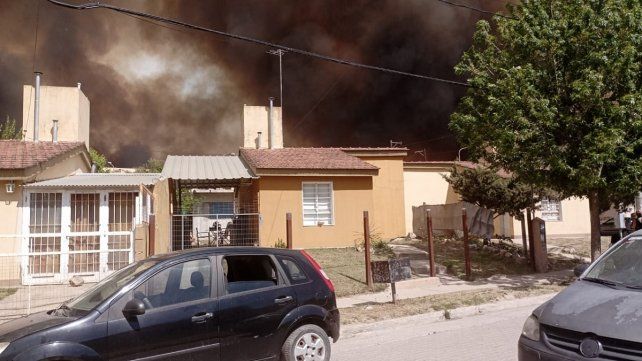 Los vecinos de Villa Carlos Paz huyen de los incendios
