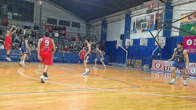 Prefederal: Gimnasia se quedó con el Clásico ante Rivadavia Prefederal: Gimnasia se quedó con el Clásico ante Rivadavia