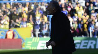 Russo no logra enderezar el rumbo de Central, que muestra falencias colectivas.