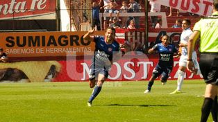 Lucas Gamba entre los mejores puntas del fútbol argentino