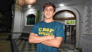 El santafesino Juan Fernández fue convocado para la selección Argentina Sub 20 de waterpolo.