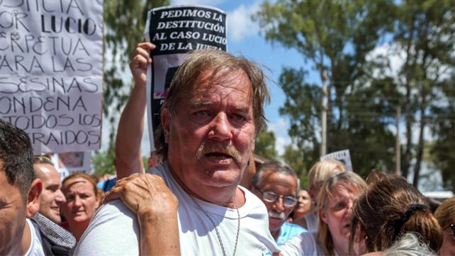 El abuelo de Lucio cuestionó que las condenadas no estuvieran en la audiencia.