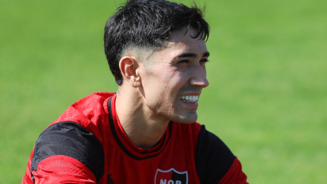 Santiago Solari fue el último refuerzo de Newells y jugaría por Thomas Ríos.