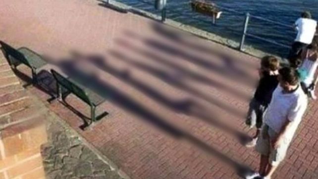 Encontrá el mensaje escondido en esta foto familiar