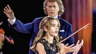 Emma Kok, una holandesa de quince años, se volvió viral por su performance junto a André Rieu.