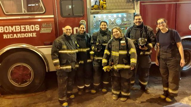 Adem&aacute;s de docente de primaria