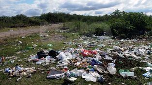 Vecinos de Playa Norte exigen por la recolección de residuos