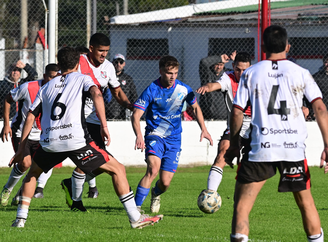 Argentino le gana 1 a 0 a Luján en la Basílica.