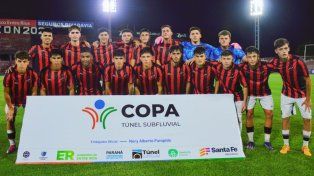 Patronato recibe a Unión de Santa Fe por la final de ida de la Copa Túnel Subfluvial.