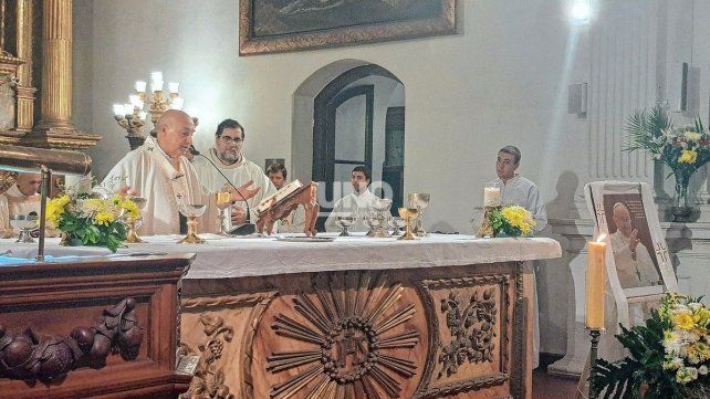 Santa Fe despidió al papa Francisco con una misa especial: Aquí dejó parte de su corazón Santa Fe despidió al papa Francisco con una misa especial: Aquí dejó parte de su corazón
