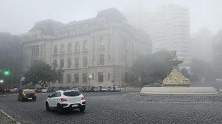 El tiempo en Rosario: llega un martes con cielo nublado y bancos de niebla matinales