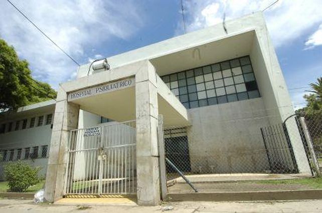 La víctima fue trasladada al Mira y López