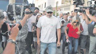 Este viernes finalizó la quinta audiencia por el juicio del asesinato de Fernando Báez Sosa, también conocido como El crimen de los Rugbiers. Esta semana, los padres de los imputados relataron que vivieron un tenso momento a la salida de una visita en el penal.
