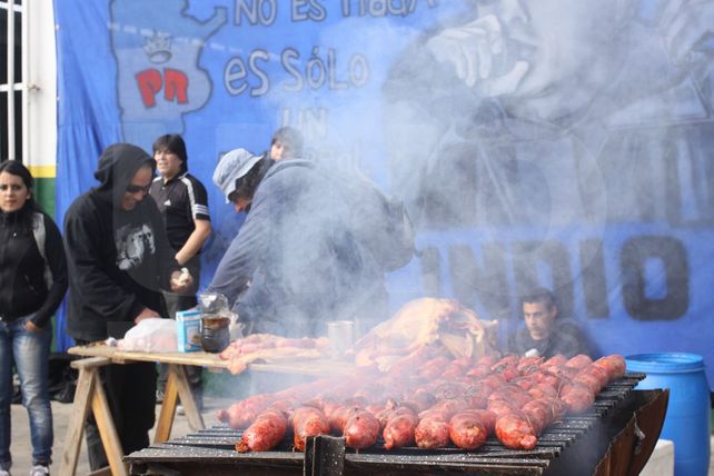 Rito sagrado en Gualeguaychú: 200.000 almas en la misa más grande en Entre Ríos