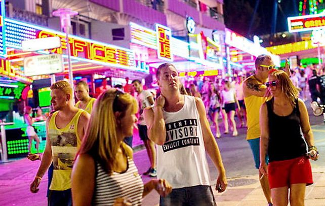 Noche frenética. Locales de la playa de Magaluf