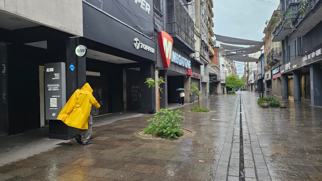 El paro en Rosario. El centro de la ciudad con poco movimiento en las primeras horas por la falta de transporte