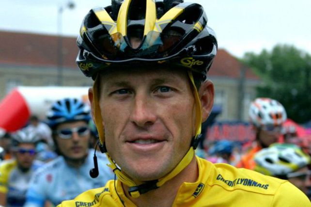 Pegada. Armstrong comentó que he salvado a mi familia