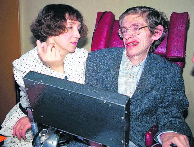stephen hawking. El astrofísico británico durante una entrevista.