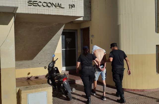 El joven ladr&oacute;n fue llevado a un calabozo de la comisar&iacute;a 11&ordf;.