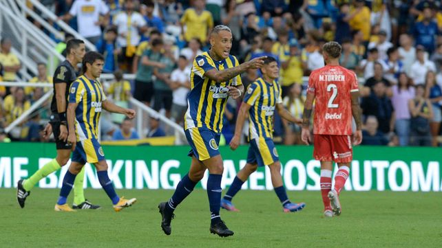 Candia convirtió en el debut de Central en el torneo, ante Argentinos. Hoy tendría de acompañante a Alejo Veliz.