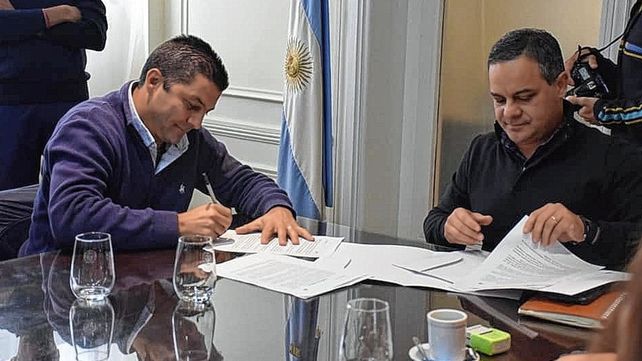 La Liga Santafesina firmó un convenio de colaboración con el Concejo Municipal para abordar diferentes cuestiones que hacen al fútbol local.