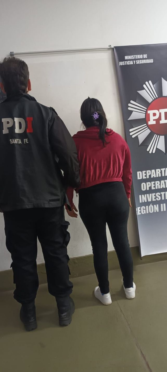 Barrio Las Flores: detienen a una mujer que junto a su pareja realizaba extorsiones a comerciantes