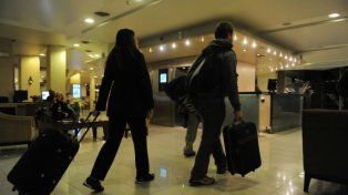 Muchos viajeros aprovechan Rosario como destino turístico, aunque el ticket de gasto promedio diario registró una caida frente al año pasado.