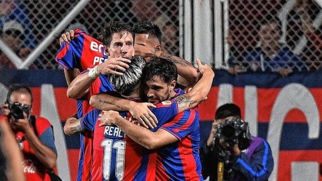 San Lorenzo festejó ante su gente.