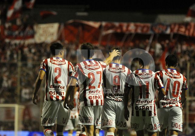 Se define equipo y esquema