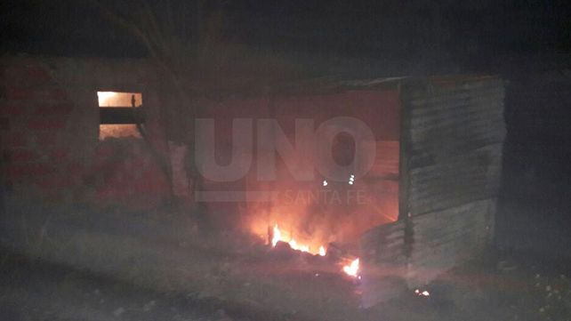 Un adolescente está grave luego de que se incendiara su precaria vivienda