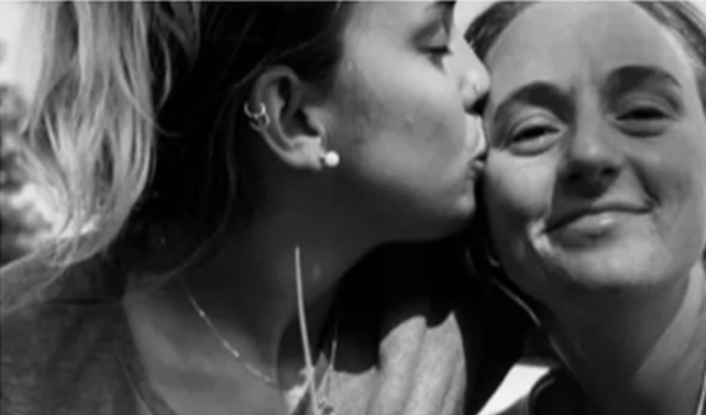 La rosarina Podoroska contó que está de novia con otra tenista que integra el equipo argentino