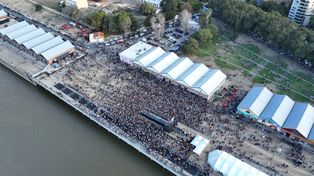 El desfile de cosplayers de la convención de historietas Crash Bang Boom fue el evento más atractivo del fin de semana.