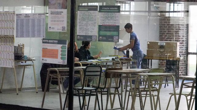 Las autoridades de mesa fueron convocadas para los comicios del 13 de abril.