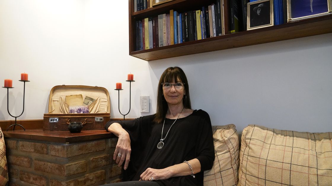 La historiadora rosarina Marcela Ternavasio estará a cargo del discurso inaugural en el marco de la apertura de la 43ª Feria Internacional del Libro de Rosario.