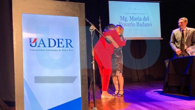 Rosario Badano recibió el Doctorado Honoris Causa de Uader