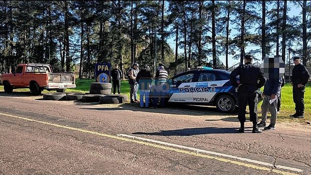Contrabando de neumáticos: llevaba 12 ruedas de camión