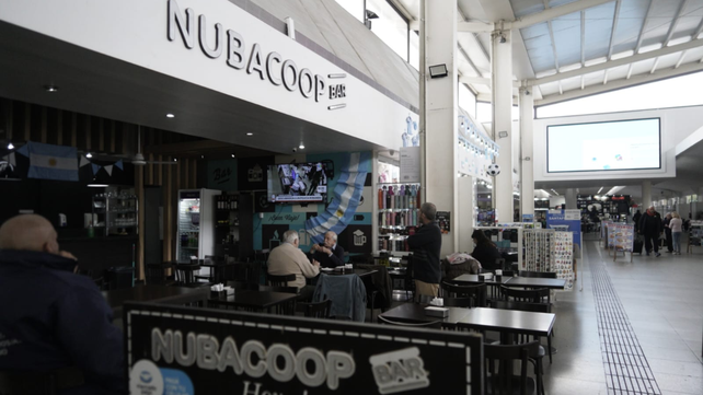 El bar Nubacoop es administrado por sus trabajadores en formato de cooperativa
