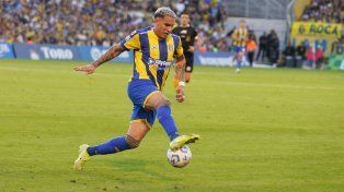 Enzo Copetti ingresó en el primer tiempo ante Boca por la lesión de Alejo Veliz.