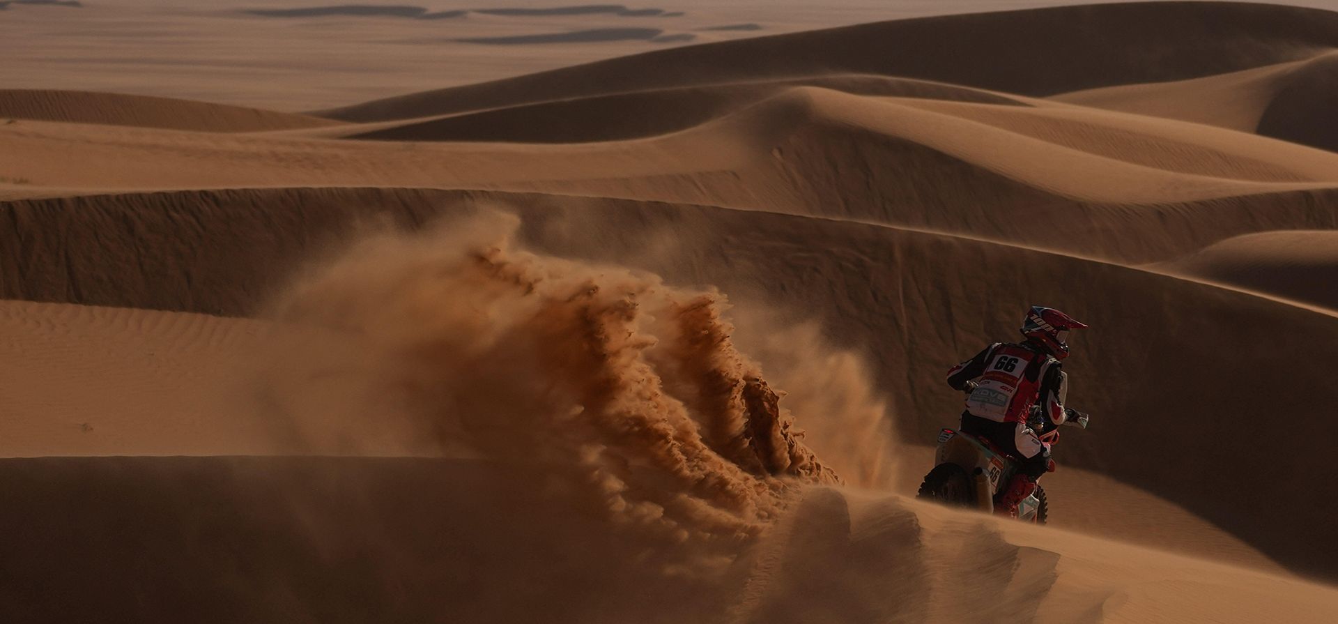 El piloto Neels Theric compite durante la octava etapa del Rally Dakar con salida y llegada en Wadi Ad Dawasir, Arabia Saudita, el lunes 12 de enero de 2026. (Foto AP/Thibault Camus) El piloto Neels Theric compite durante la octava etapa del Rally Dakar con salida y llegada en Wadi Ad Dawasir, Arabia Saudita, el lunes 12 de enero de 2026. (Foto AP/Thibault Camus)