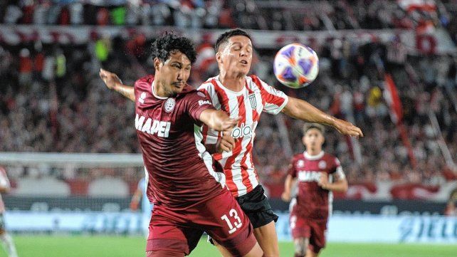 Lanús se hizo fuerte en La Plata.