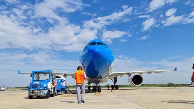 Partió esta madrugada a Moscú el octavo vuelo de Aerolíneas para traer más vacunas